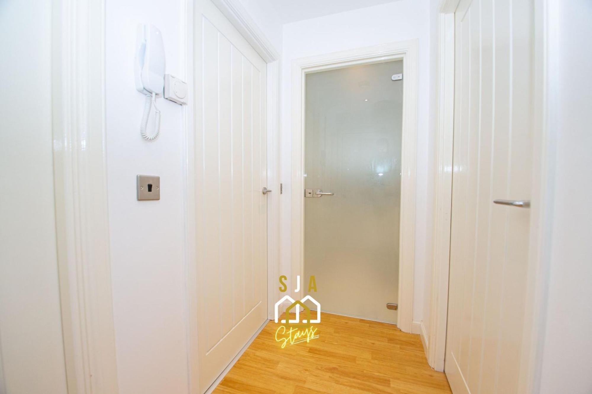 Affleck Retreat 3 - Sja - Modern 1 Bed * Aberdeen